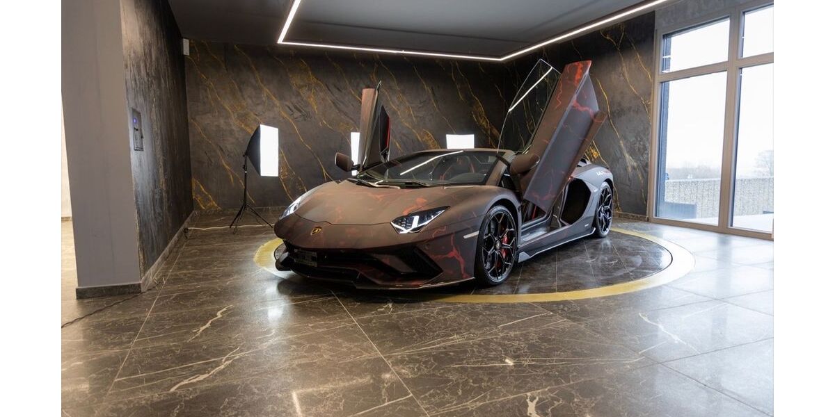 Lamborghini Aventador 2.000 km 909.999 &euro; Schweitenkirchen 85301