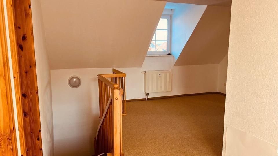 Terrassenwohnung Dermbach - 4 Zimmer, 120 m&sup2;, 840&euro; | Angebot:24601932