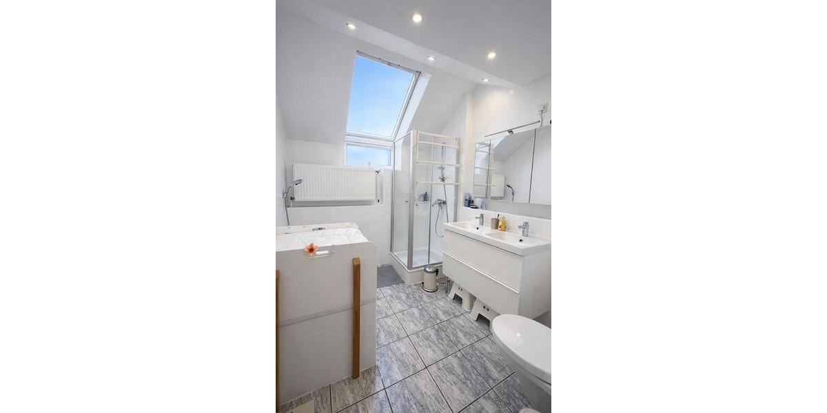 Reihenhaus Haßloch - 5 Zimmer, 120 m&sup2;, 420.000&euro; | Angebot:24849898