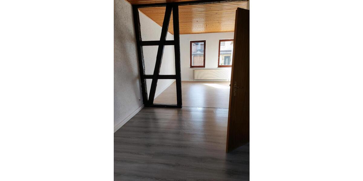 Mehrfamilienhaus, Wohnhaus Seesen - 7 Zimmer, 250 m&sup2;, 130.000&euro; | Angebot:27121686