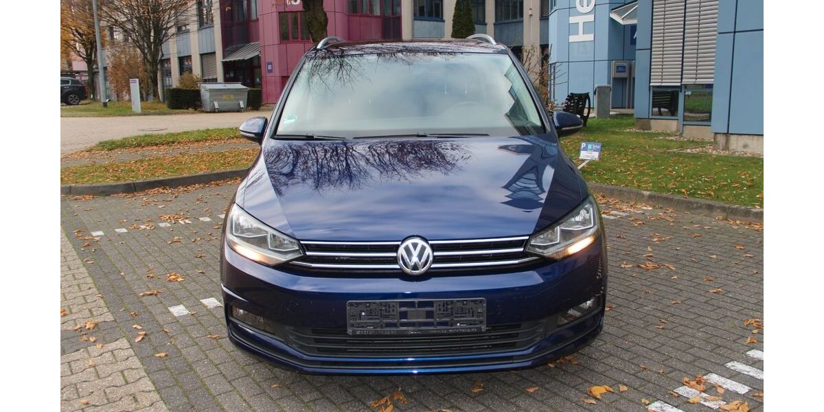 VW Touran 215.000 km 12.999 &euro; Würselen 52146