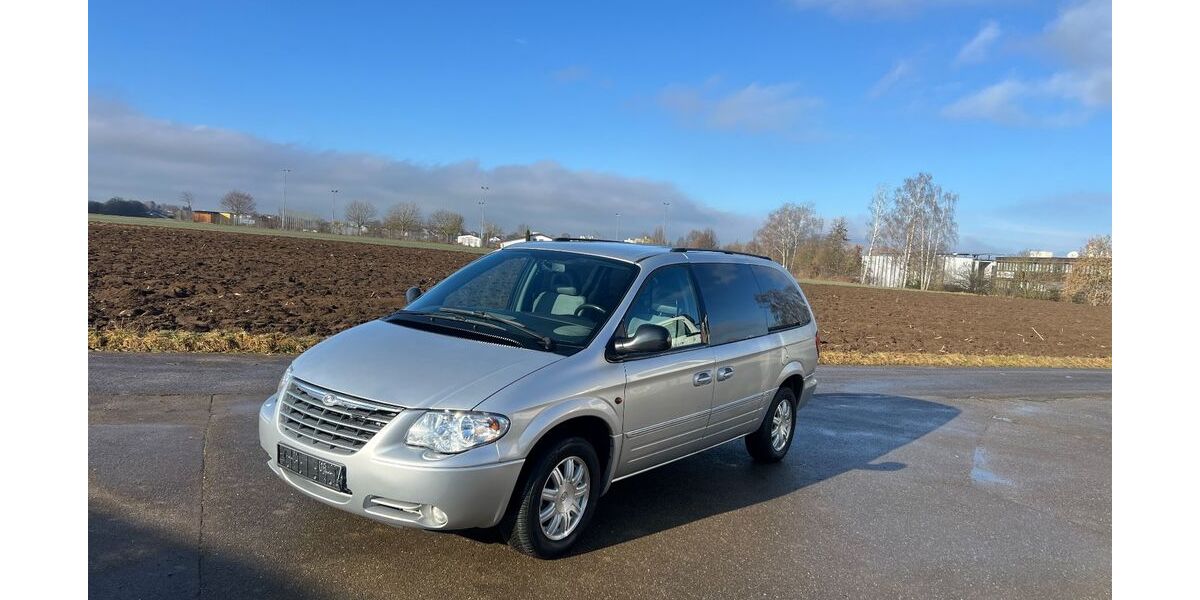 Chrysler Voyager 104.000 km 6.999 &euro; Korntal-Münchingen 70825