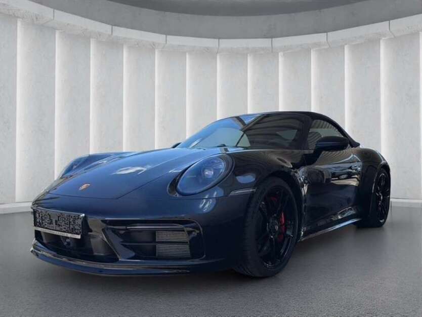 911