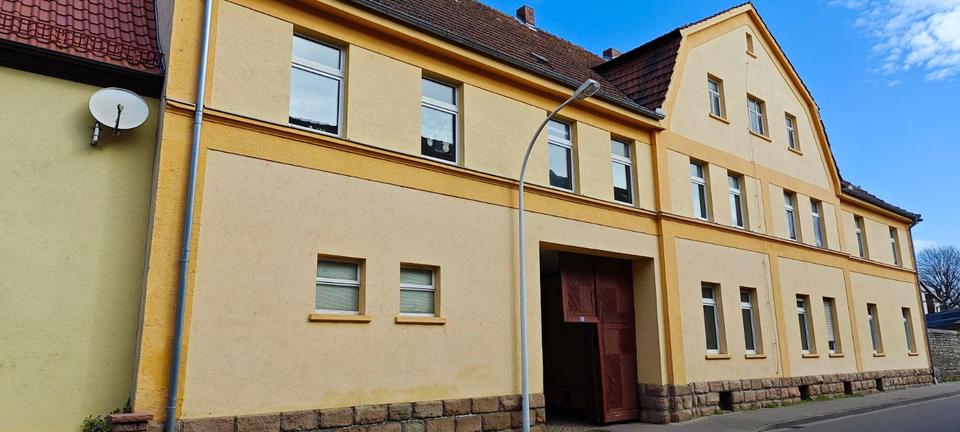 Erdgeschoßwohnung Wallhausen - 2 Zimmer, 70 m&sup2;, 350&euro; | Angebot:25993840