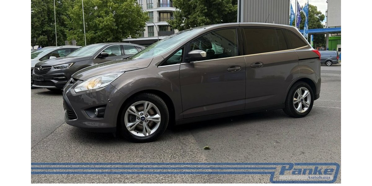 Ford Grand C-Max Champions Edition*SHZ*PDCv+h* 176.659 km 4.100 &euro; Berlin 13187