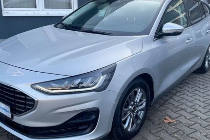Ford Focus 48.998 km 19.299 &euro; Leuna 06237
