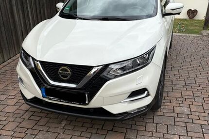 Nissan Qashqai 65.040 km 17.500 &euro; Oberwerrn 97464