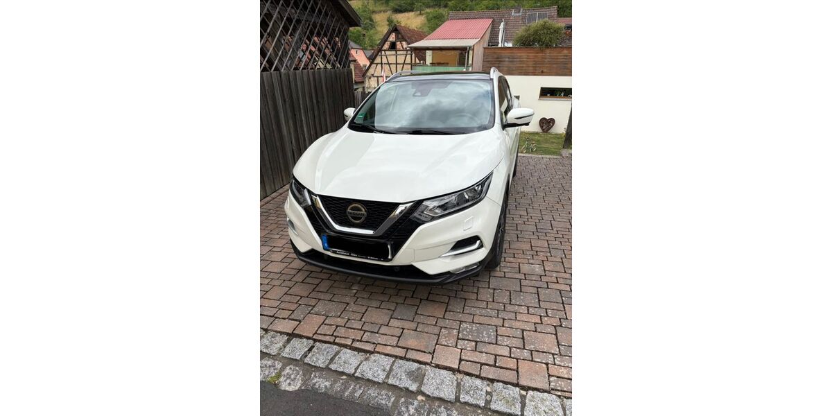 Nissan Qashqai 65.040 km 17.500 &euro; Oberwerrn 97464
