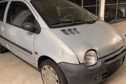 Renault Twingo 260.000 km 580 &euro; München 81927