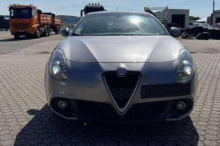 Alfa Romeo Giulietta 246.000 km 6.200 € Schweich-Issel 54338