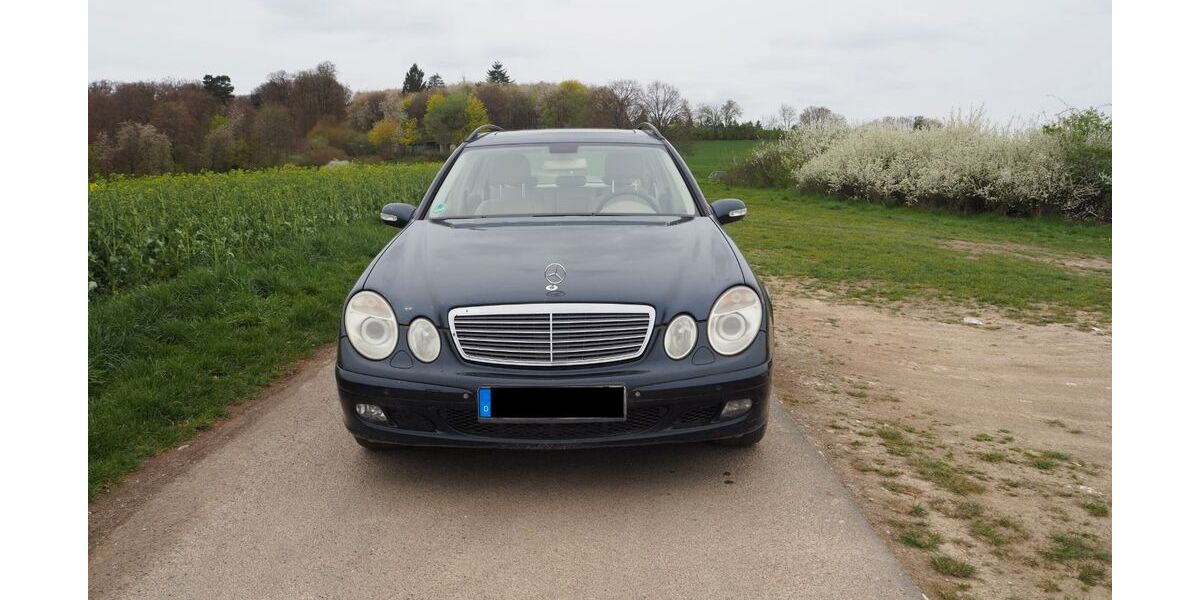 Mercedes-Benz E 350 257.000 km 1.950 &euro; Schlangenbad 65388