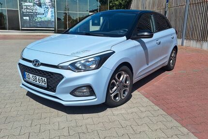 Hyundai i20 98.000 km 11.300 &euro; Lübeck 23566