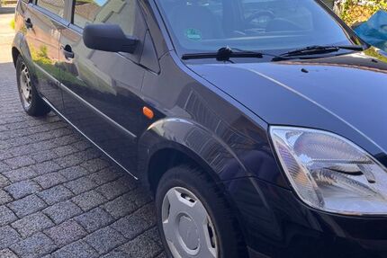 Ford Fiesta 213.298 km 890 &euro; Tholey 66636