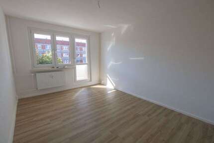 Wohnung Halle (Saale) Silberhöhe - 2 Zimmer, 44 m&sup2;, 210&euro; | Angebot:26437254