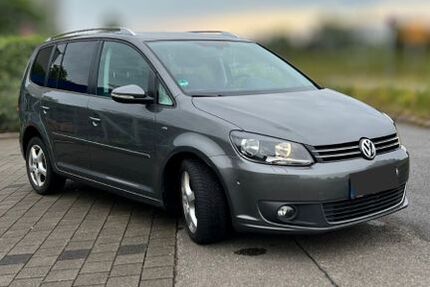 VW Touran 166.850 km 12.600 &euro; Stuttgart 70599