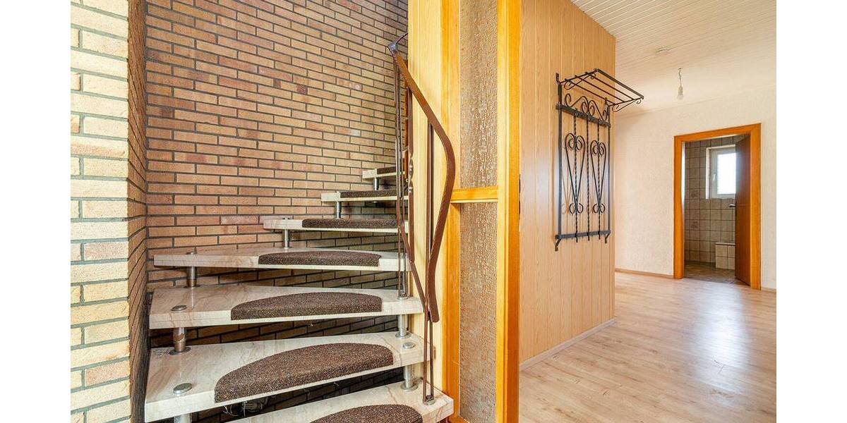 Einfamilienhaus Blomberg - 1 Zimmer, 240 m&sup2;, 399.000&euro; | Angebot:26815807