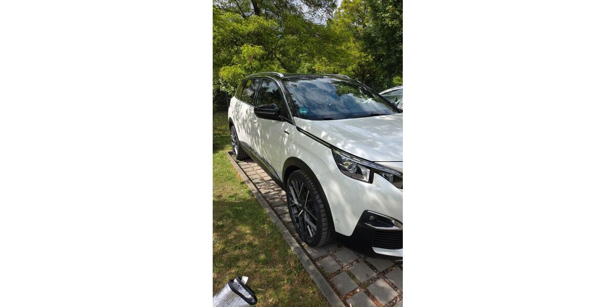 Peugeot 5008 79.500 km 18.000 &euro; München 80992