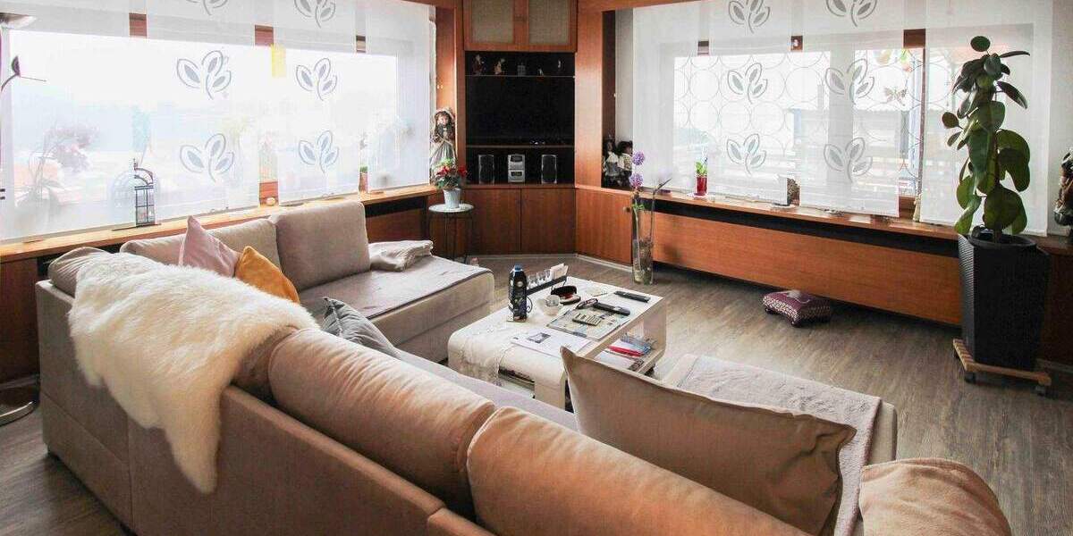 Einfamilienhaus Bad Urach Sirchingen - 4 Zimmer, 104 m&sup2;, 295.000&euro; | Angebot:25777234