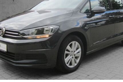 VW Touran 31.752 km 23.489 &euro; Cottbus 03044