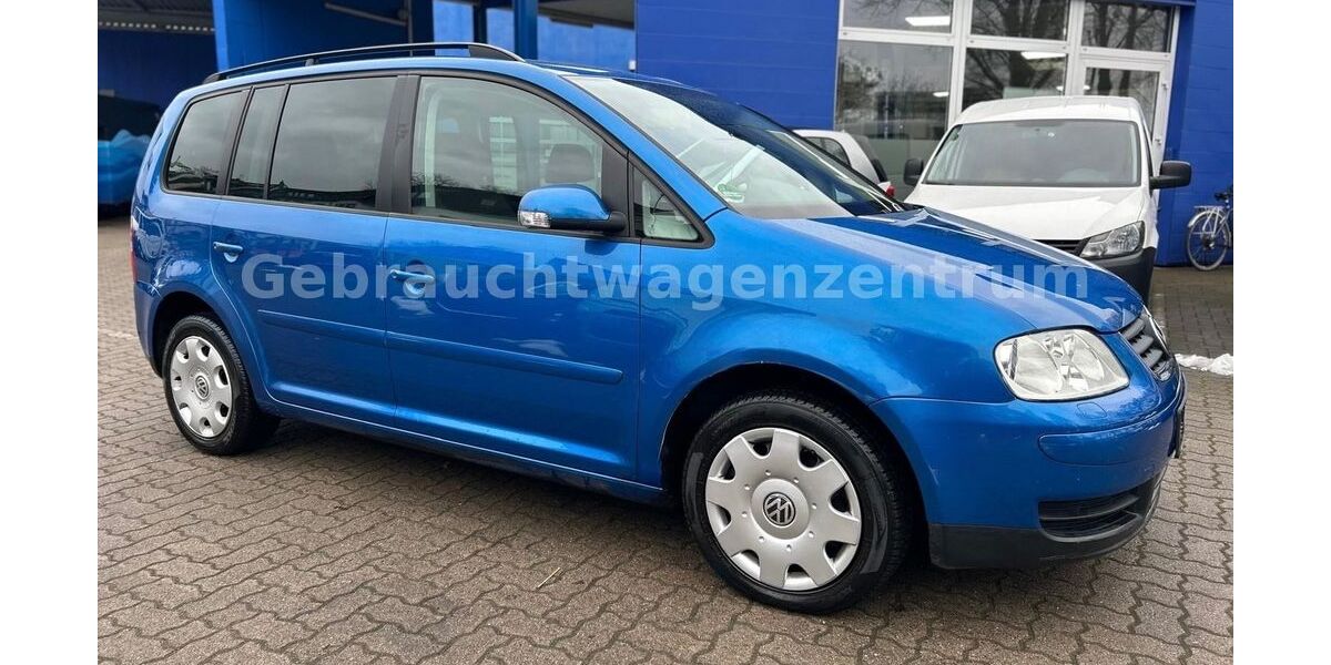 VW Touran 242.800 km 2.490 &euro; Bremen 28207