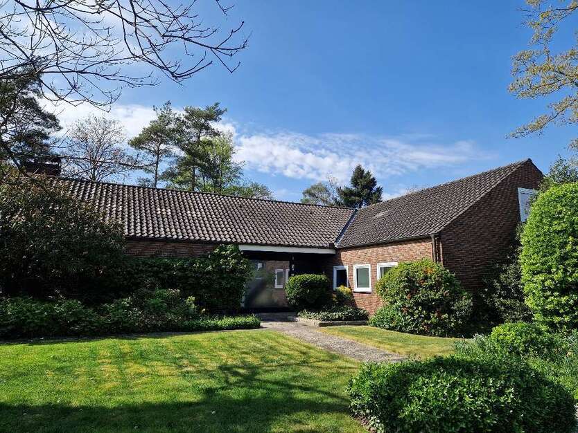 Haus zum Kaufen in Celle 375.000 € 270 m²
