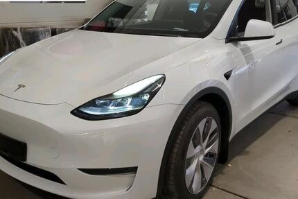 Tesla Model Y 44.940 km 34.450 &euro; Steinbach-Hallenberg OT Herges-Hallenberg 98587