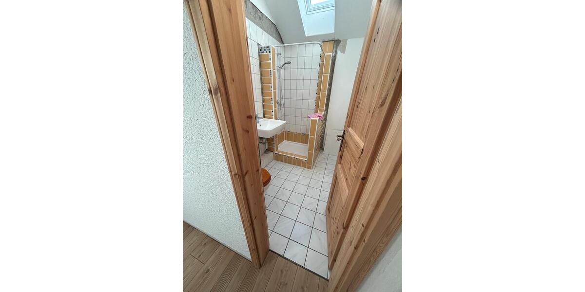 Dachgeschoßwohnung Bad Salzungen - 2 Zimmer, 43 m&sup2;, 475&euro; | Angebot:25369391
