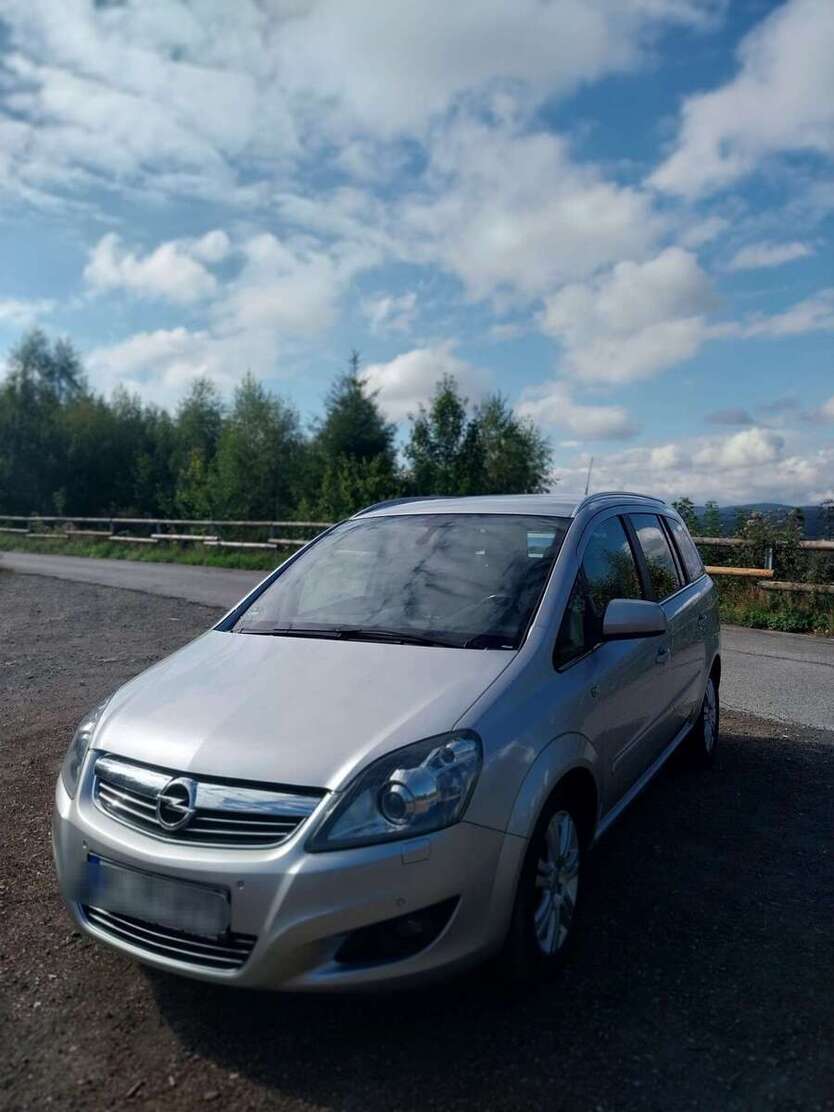 Opel Zafira 165.000 km 4.200 € Attendorn 57439