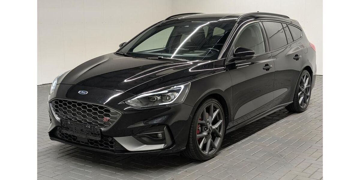 Ford Focus 53.300 km 24.480 &euro; Langenweddingen 39171