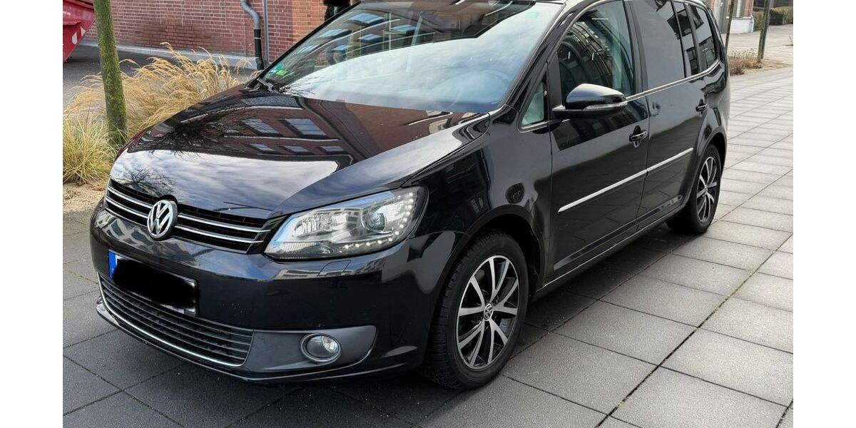 VW Touran 251.000 km 6.999 &euro; Nürnberg 90455