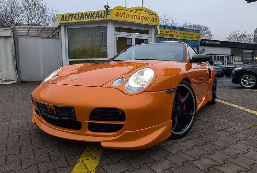 996