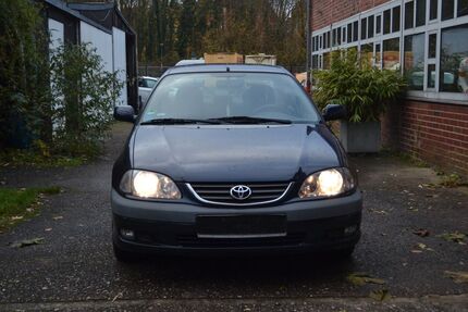 Toyota Avensis 92.000 km 2.970 &euro; köln 50969