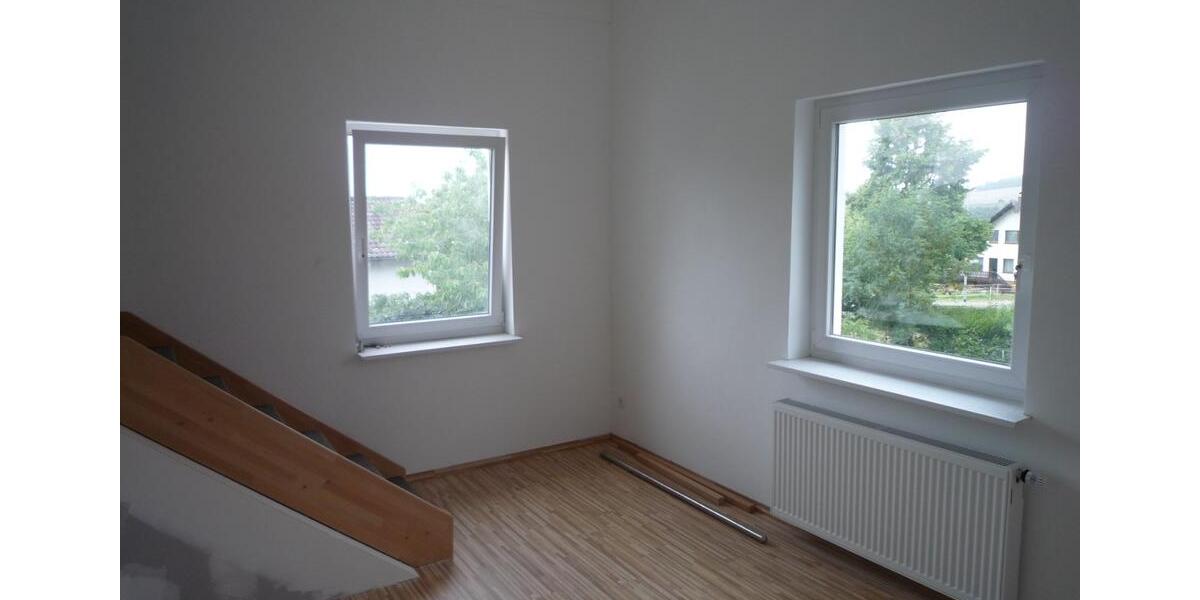 Etagenwohnung Kaufungen - 3 Zimmer, 90 m&sup2;, 1.080&euro; | Angebot:25323840