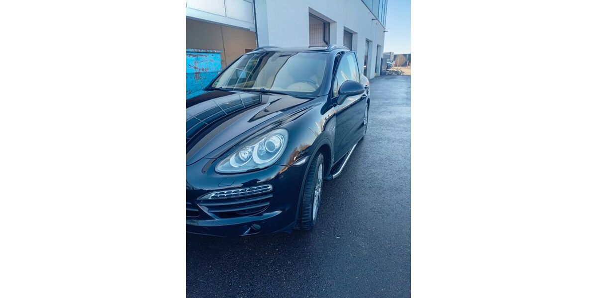 Porsche Cayenne 303.000 km 11.498 &euro; Weinstadt 71384
