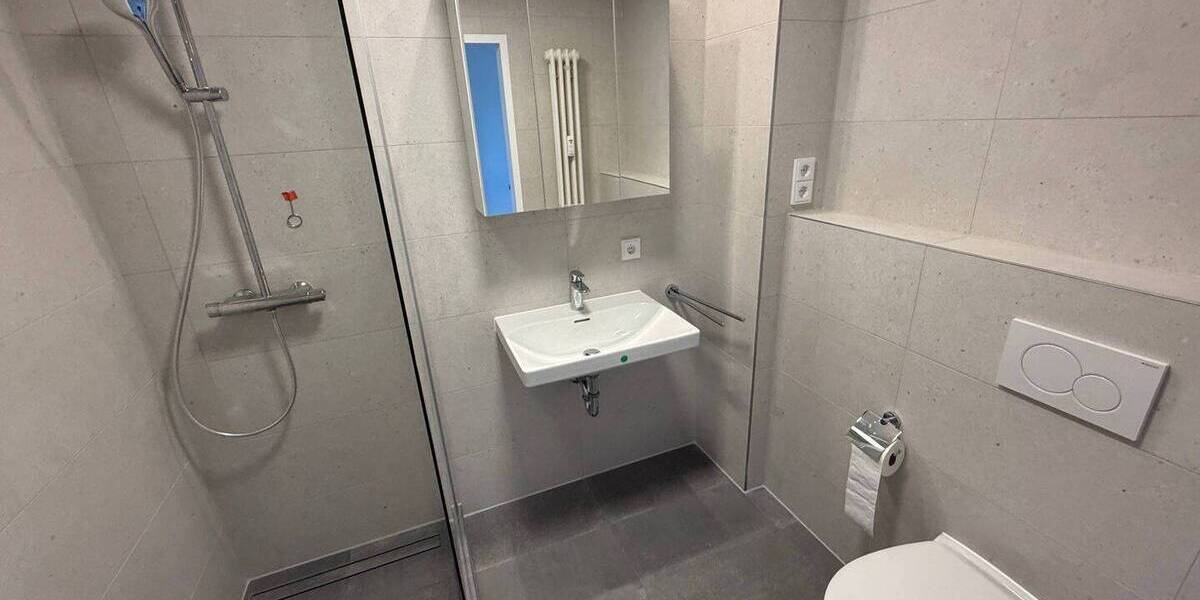 Etagenwohnung München Bogenhausen - 2 Zimmer, 76 m&sup2;, 1.450&euro; | Angebot:26903102
