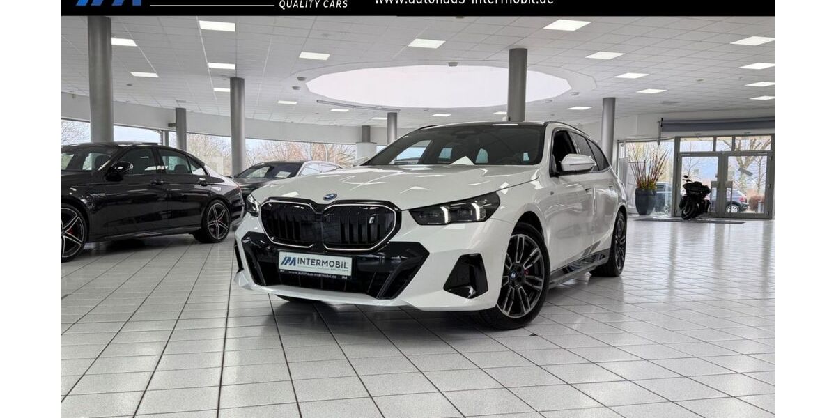 BMW i5 11.024 km 55.990 &euro; Schönefeld / bei Berlin 12529