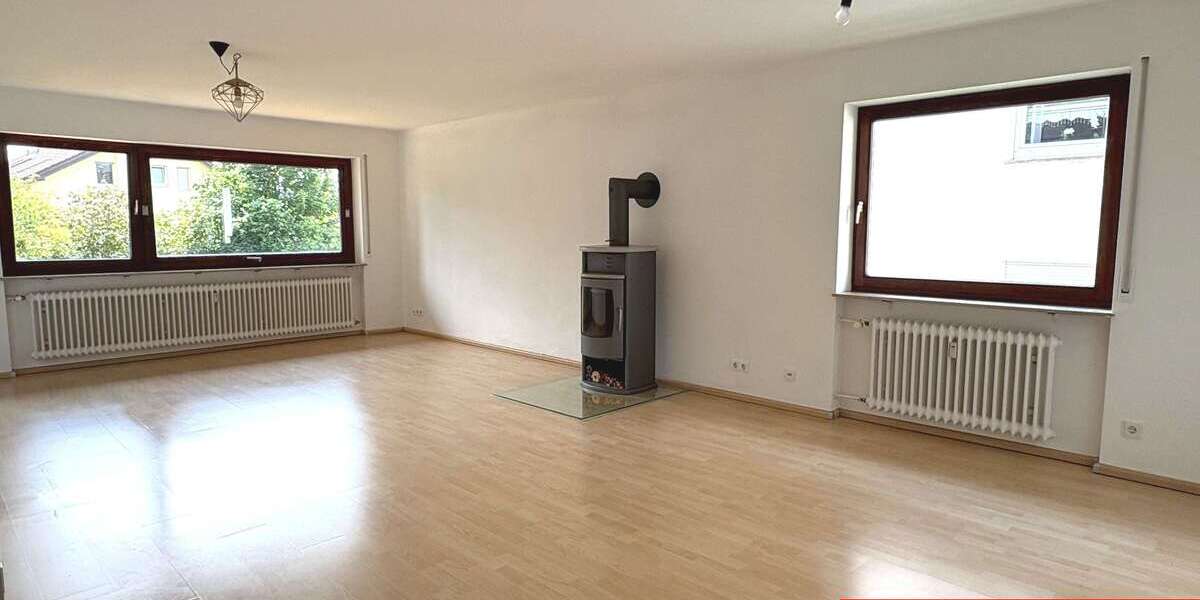 Etagenwohnung Süßen - 3.5 Zimmer, 93 m&sup2;, 1.050&euro; | Angebot:27116845