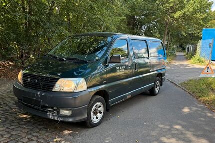 Toyota Hiace 193.658 km 8.500 &euro; HAMBURG 22113