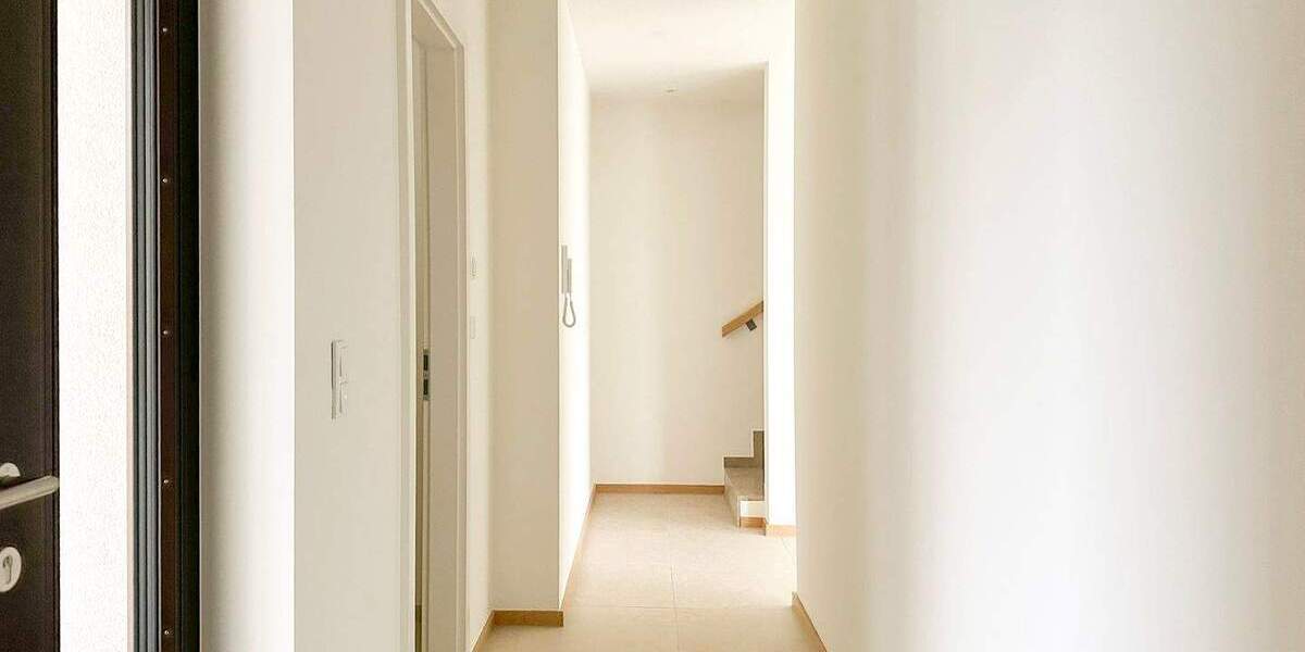 Doppelhaushälfte Zwenkau - 5 Zimmer, 157 m&sup2;, 2.435&euro; | Angebot:25834933
