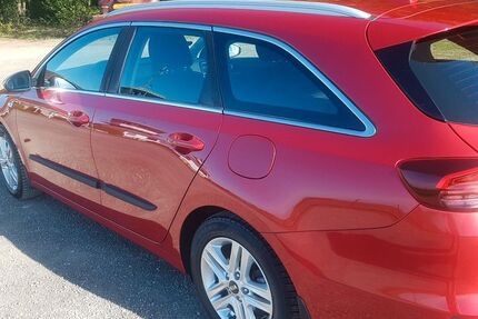 Kia ceed Sportswagon 42.000 km 15.950 &euro; Osnabrück 49090