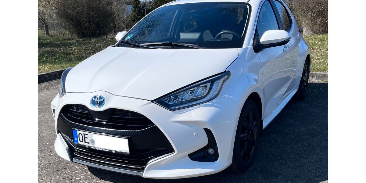Toyota Yaris 25.474 km 17.900 &euro; Finnentrop 57413