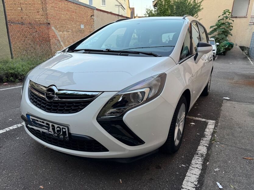 Opel Zafira Tourer 114.300 km 11.100 € Stuttgart 70376