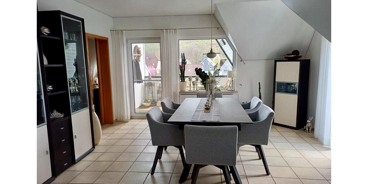 Einfamilienhaus Netphen - 2 Zimmer, 121 m&sup2;, 990&euro; | Angebot:26267434