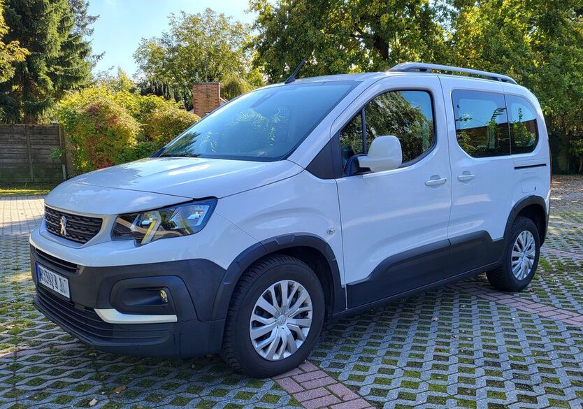 Peugeot Rifter 82.500 km 17.990 € Petershagen 15370