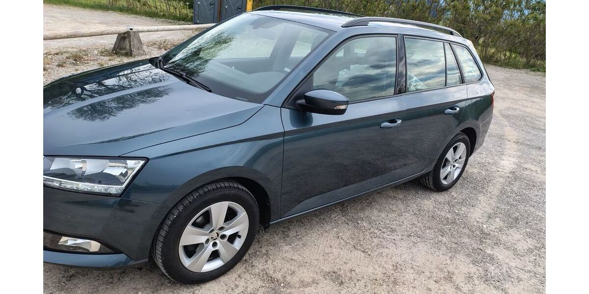 Skoda Fabia 63.000 km 14.100 &euro; Benediktbeuern 83671