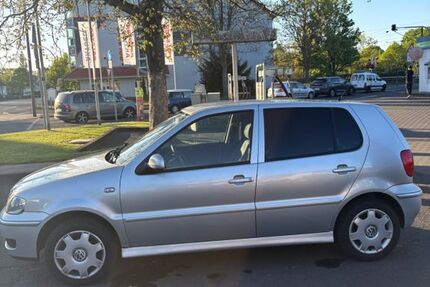 VW Polo 142.000 km 2.200 &euro; Bonn 53179