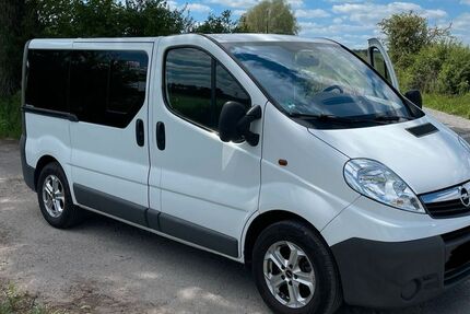 Opel Vivaro 152.700 km 10.500 &euro; Flachslanden 91604