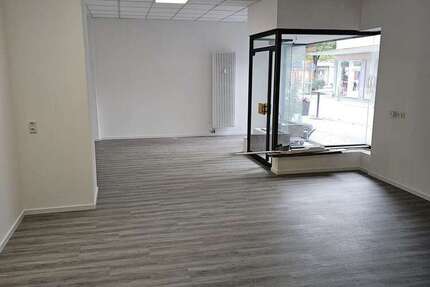 Einzelhandel in Waldkraiburg 760 € 95 m²