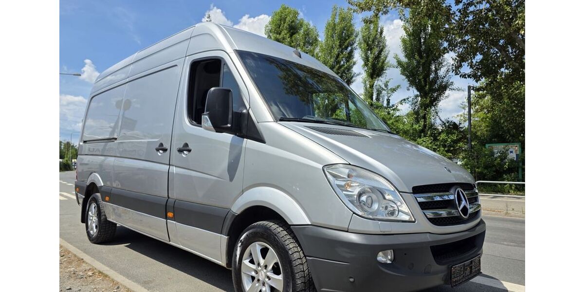 Mercedes-Benz Sprinter 195.000 km 14.380 &euro; Frankfurt am Main 60486