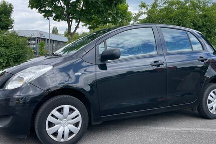 Toyota Yaris 95.900 km 4.200 &euro; Berlin 12555